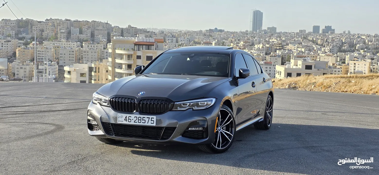 BMW G20 2022  BMW 330e فحص كامل _  فل كامل _ جمرك جديد _ ترخيص سنة كاملة _ ولا اي ملاحظة نهائيا