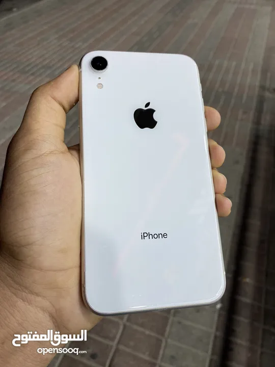 iPhone Xr 64  WhatsApp: