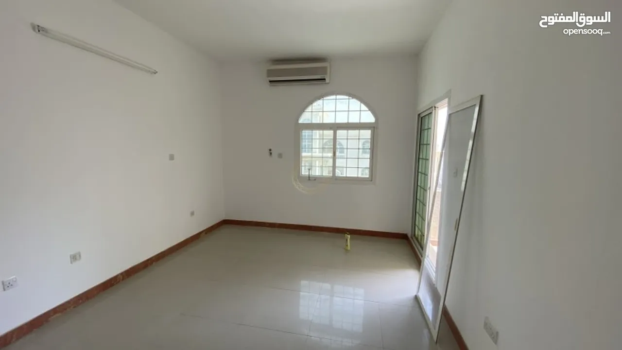 Bright  Spacious Rooms  Balcony  Huge Hall