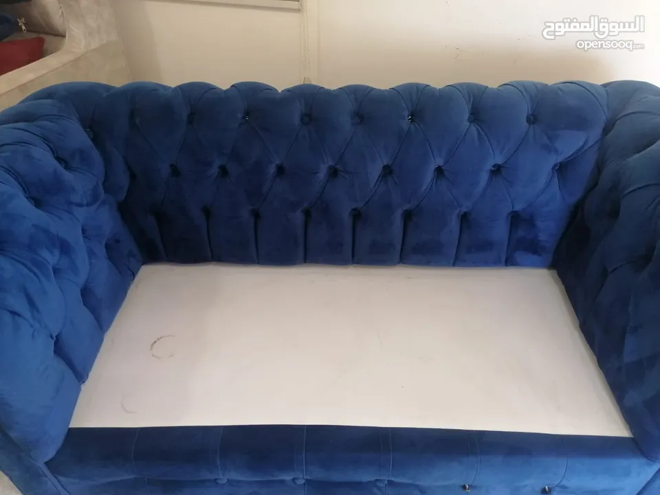 طقم كنب للبيع بحاله جيده