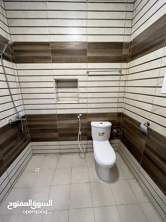 غرفة مع حمام خاص Room with Private Bathroom