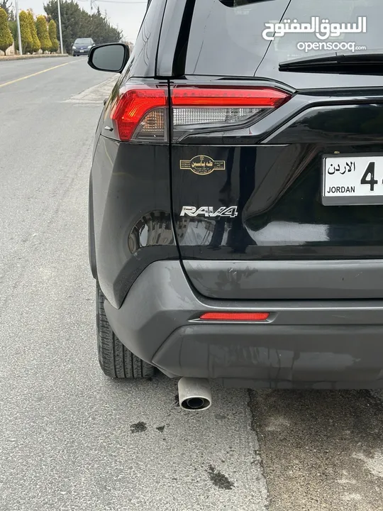 TOYOTA RAV4 HYBRID 2021 XLE
