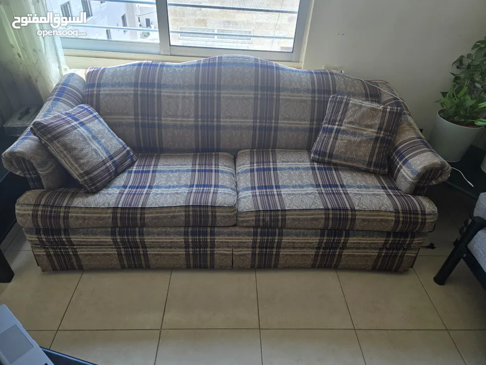 للبيع Sofabed بحالة ممتازه