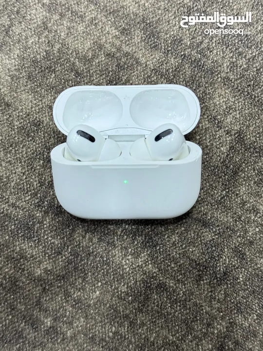 سماعات ابل AirPods Pro one الأصليات ع الفحص بسعر مغري