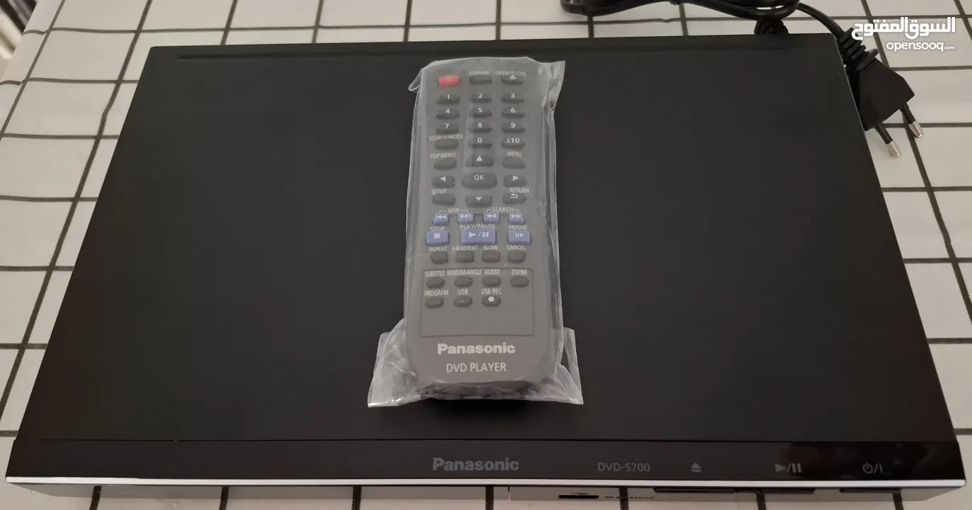 باناسونيك دي في دي جديد بالكرتونة Panasonic S700EP-K DVD/CD Full HD