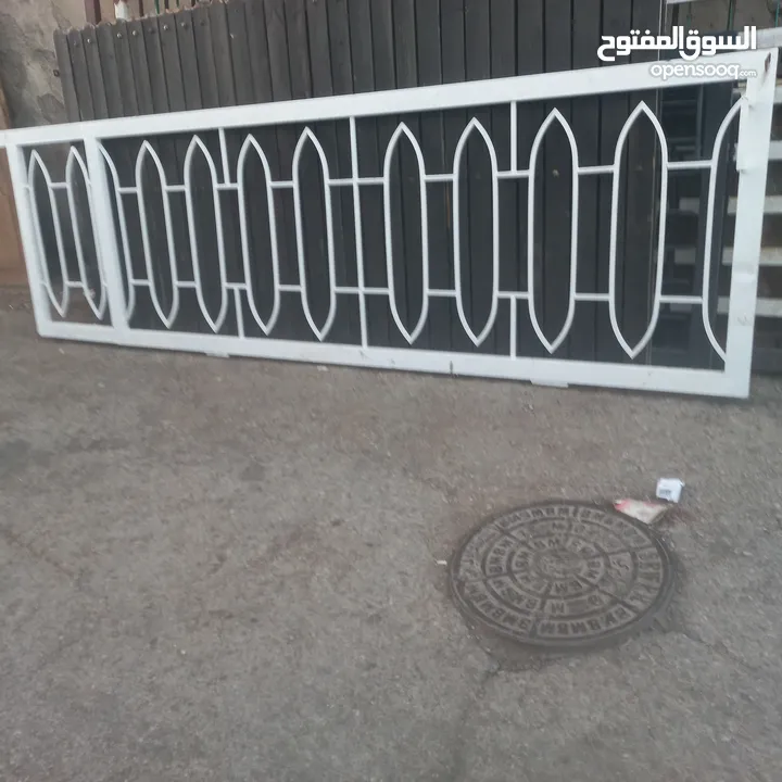 باب كراج وباب مدخل بحال الوكاله مع كامل اغراضهم