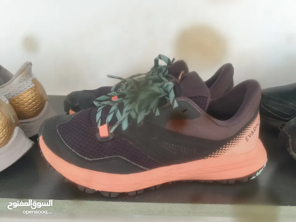 احذية مستعملة