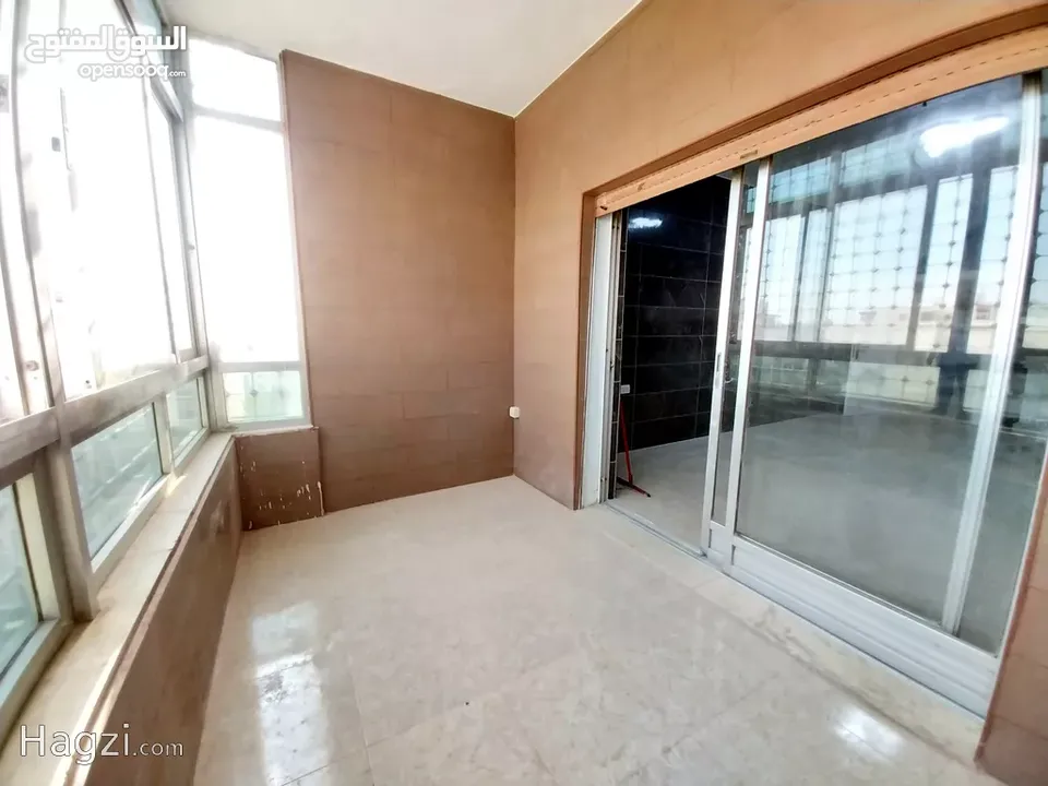 شقة غير مفروشة للإيجار 220م2 ( Property 18795 ) سنوي فقط