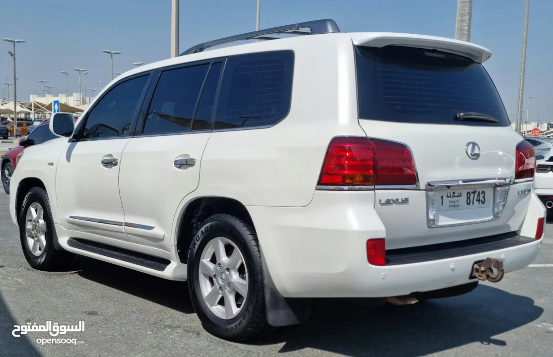 LEXUS LX570 2010 GCC FULL OPTION مالك اول