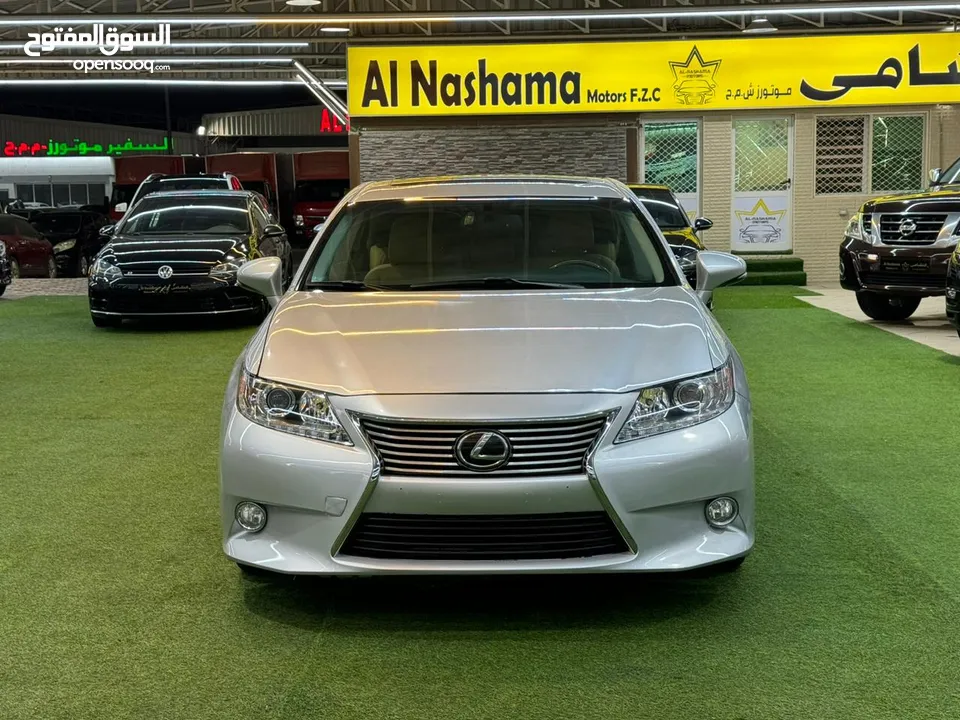 Lexus ES 350 Modib 2013, American specifications, in excellent condition