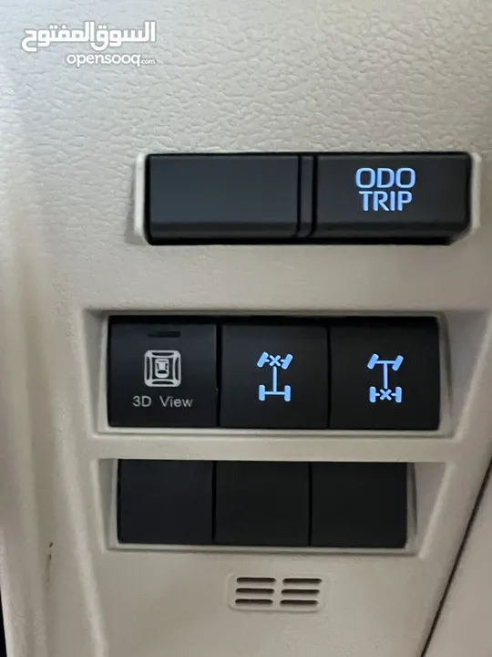 TOYOTA LANDCRUISER VX 4000cc ( معرض الحضر )