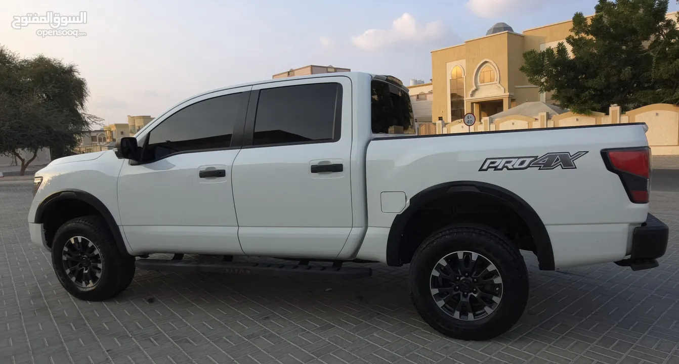 Nissan Titan Pro4x 2020