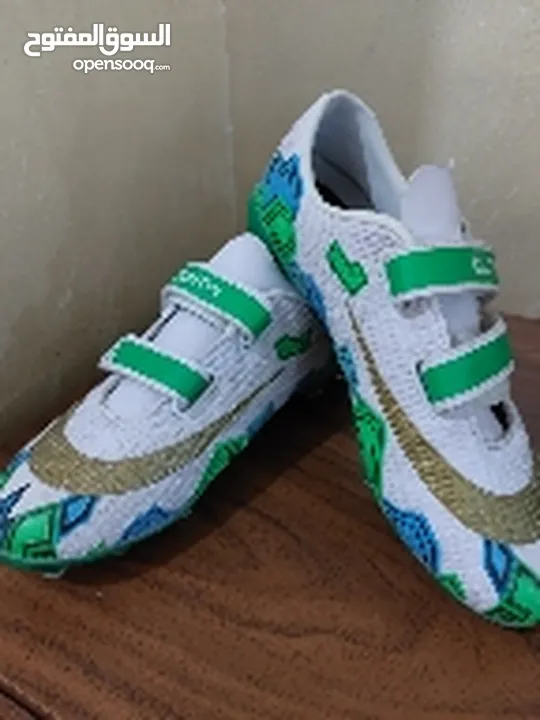 بوط رياضي أصابع