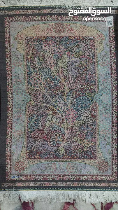 سجاد حرير تعليق إيراني-الوان طبيعية-حجم 90×60 سم جديد