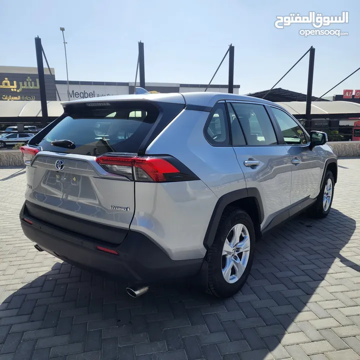 TOTOTA RAV4 LE FWD 2021