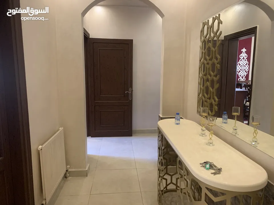 شقة فاخرة مفروشة للإيجار