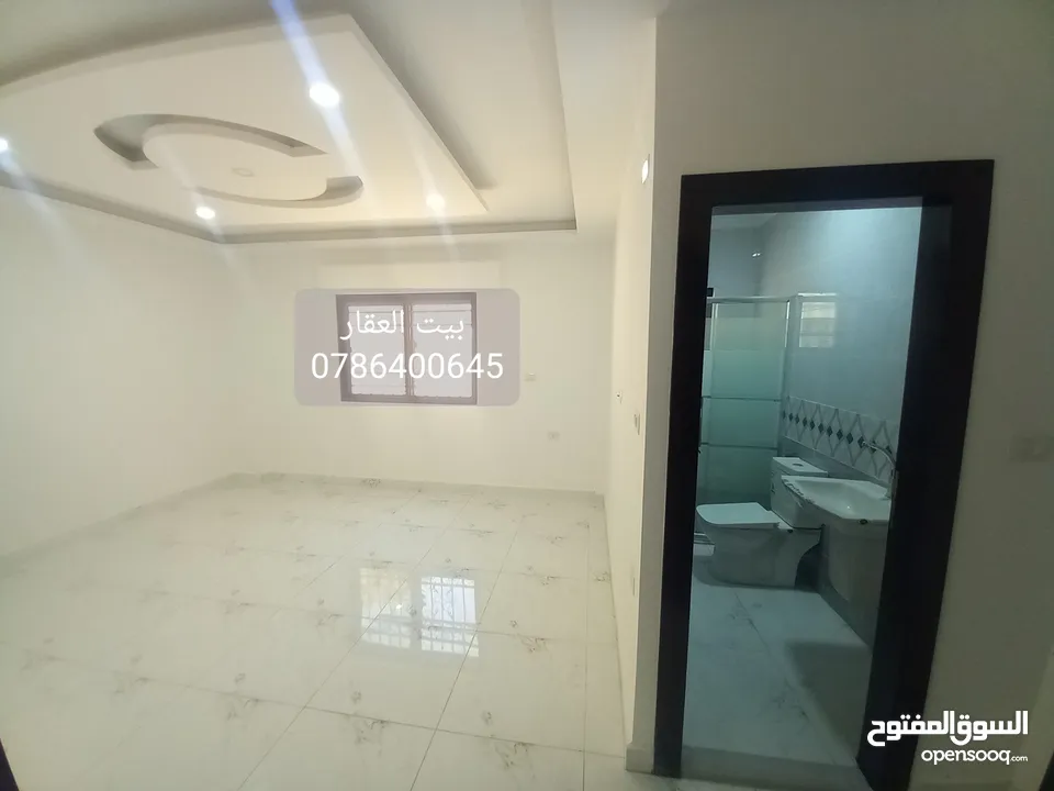 شقة ارضية فاخرة مقابل الوينك كافيه للبيع بسعر مغري