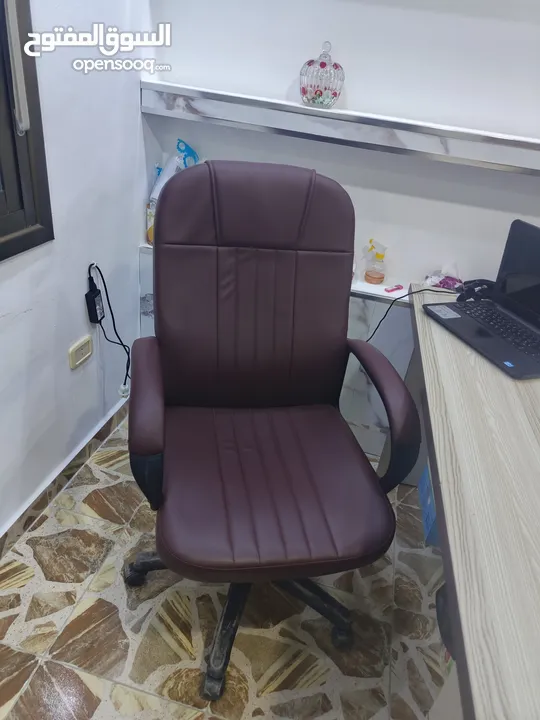 اثاث مكتبي للبيع جديد 100% اربد هاتف