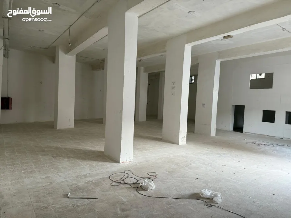 مستودع تجاري 400م دابوق ش المدينه الطبيه للايجار يصلح لكافه الاعمال التجاريه