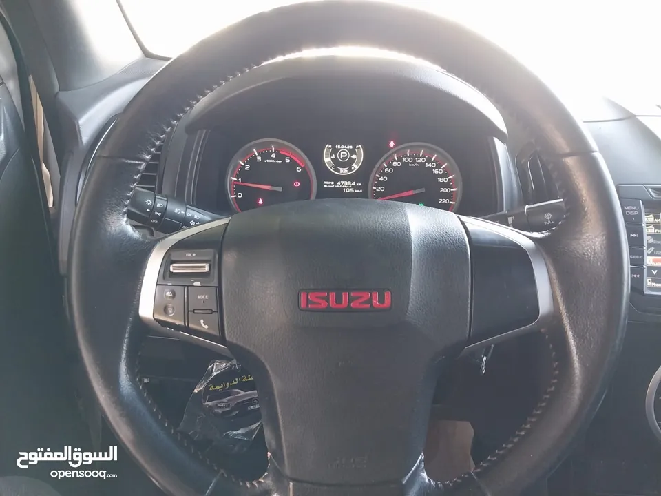 بكب ايسوزو دي ماكس Gt اصلي مديل 2020  فحص كامل لون ابيض لؤلؤي بسعر مغري قابل للبدل