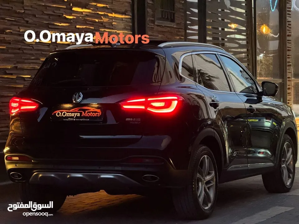 عداد قليل و فحص نخب و كفاءة بطارية عالية الغرفة الحمراء المميزة و بسعر آلعرض MG EHS Luxury