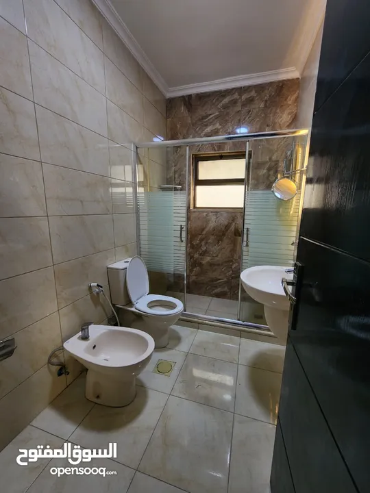 شقة فارغة للإيجار في منطقة خلدا- REF: 14656