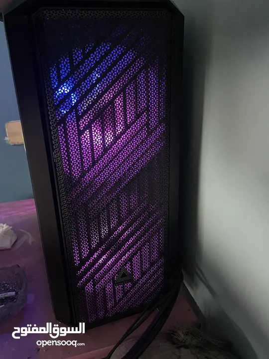 تجميعة PC Gaming للبيع بحاله ممتازه استعمال خفيف جداً