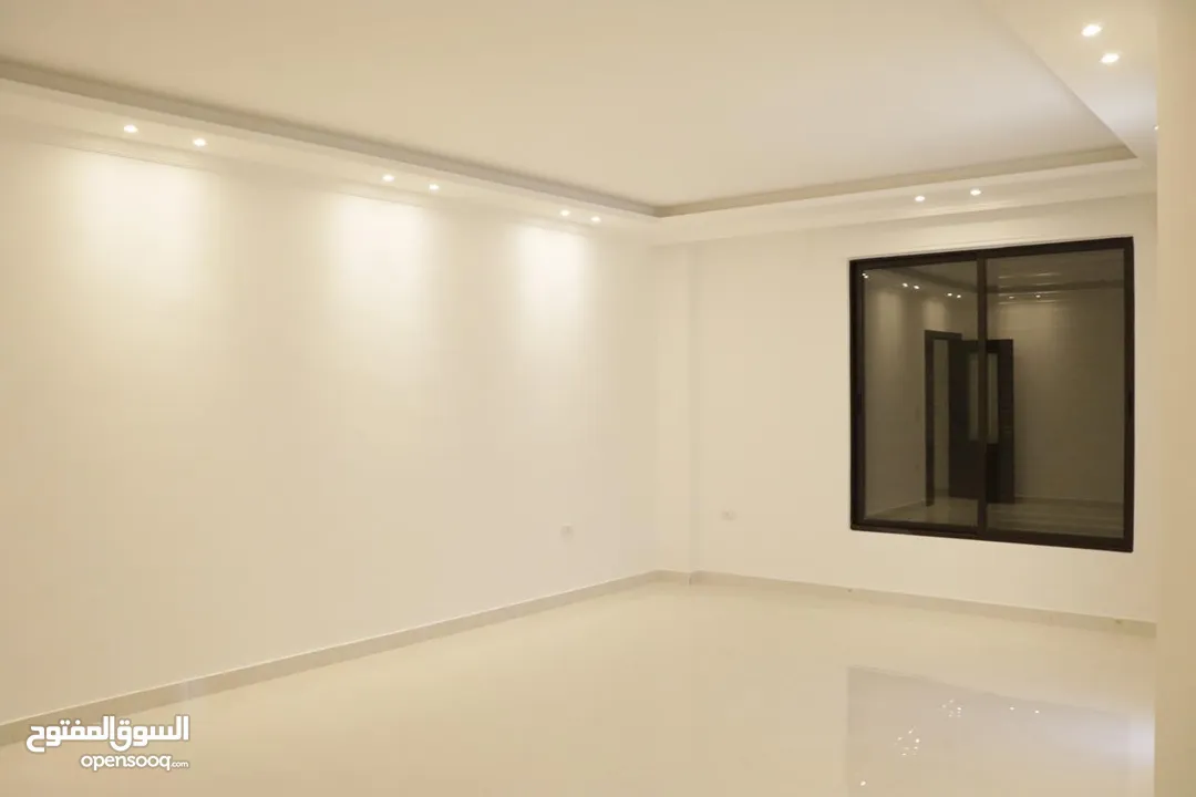 شقة طابق ثاني جديدة ،  مميزة ومطلة للبيع / مساحة (210 - 205 )m2 بأجمل مناطق ضاحية الامير راشد