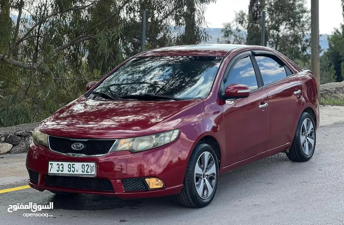 كيا فورتي .اصل خصوصي .بنزين .اتوماتيك.البيع دفعه 15 وشكات 1500. في ضربات خفيفه .خاليه من القص .اذنا