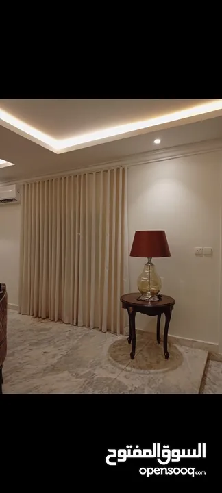 ستائر وايفي حديثه