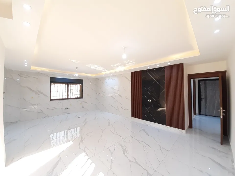 شقة 160م مميزة طابق ثاني مساحة واسعه للبيع في شفا بدران