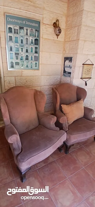 طقم كنب بحالة ممتازة للبيع