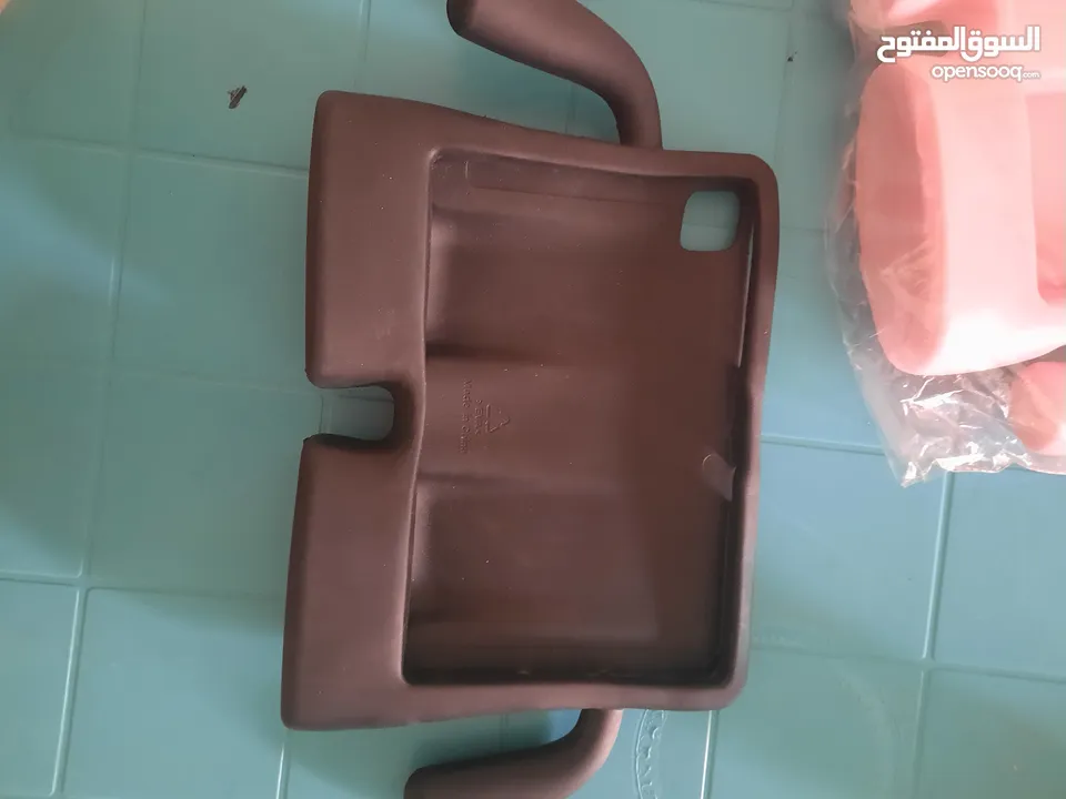 اغراض للبيع بسعر ممتاز يناسب الجميع ا وضعهم ممتاز ومنهم جديد وفي اكتر احذية للي بيريد يبعت واتس