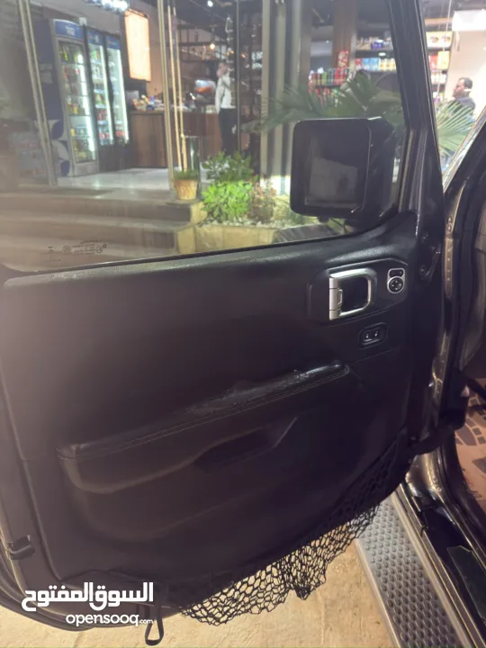 جيب رانجلر روبيكون صحارى