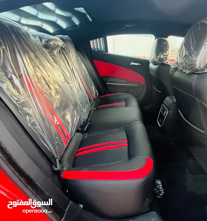 دوج شالجر وارد كندا موديل 2022 كيلومتر 25000