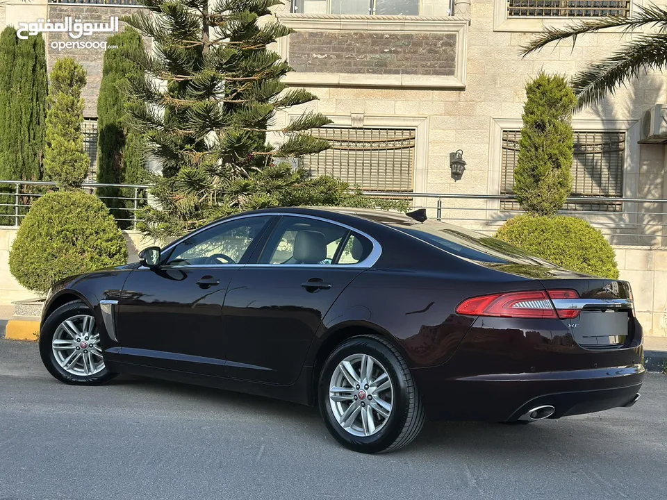 JAGUAR XF 2013 Full loaded (مخزنة) وارد الوكالة وصيانة الوكالة قاطعة مسافة 40 الف كم