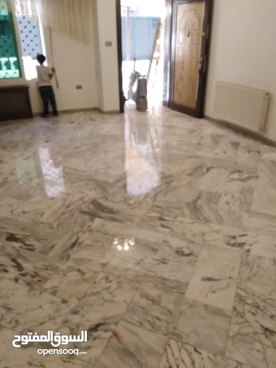 ابو أنس لجلي جميع أنواع البلاط بأفضل الاسعار