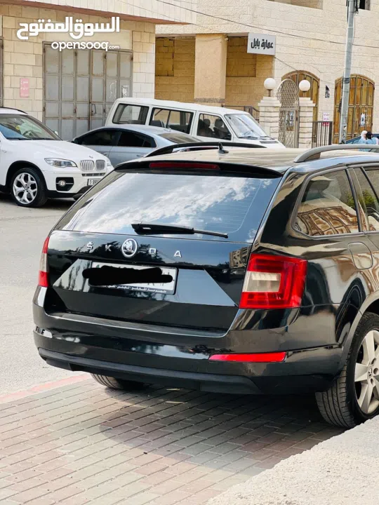 سكودا استيشن موديل 2015