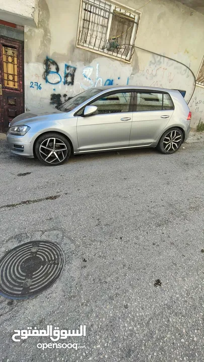 جولف 2016 اوتامتيك شاملة كامل الاضافات مع عدا فتحة دهان اصلي