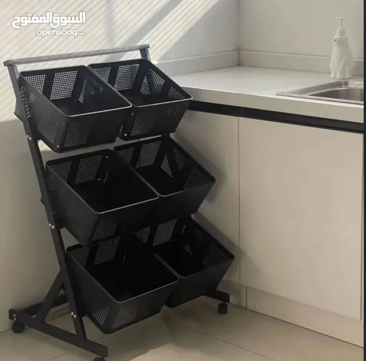 رف تخزين عربة خضروات وفواكه معدني 3 دور مزوّد بعجلات لسهولة الحركة + قفل للتثبيت عند الحاجة