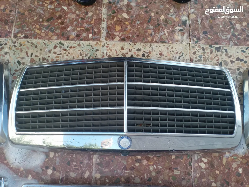 قطع غيار السيارات مرسيدس