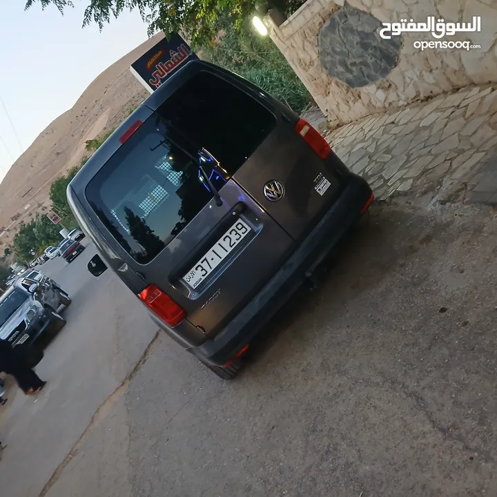 قولف كادي 2002  للبيع