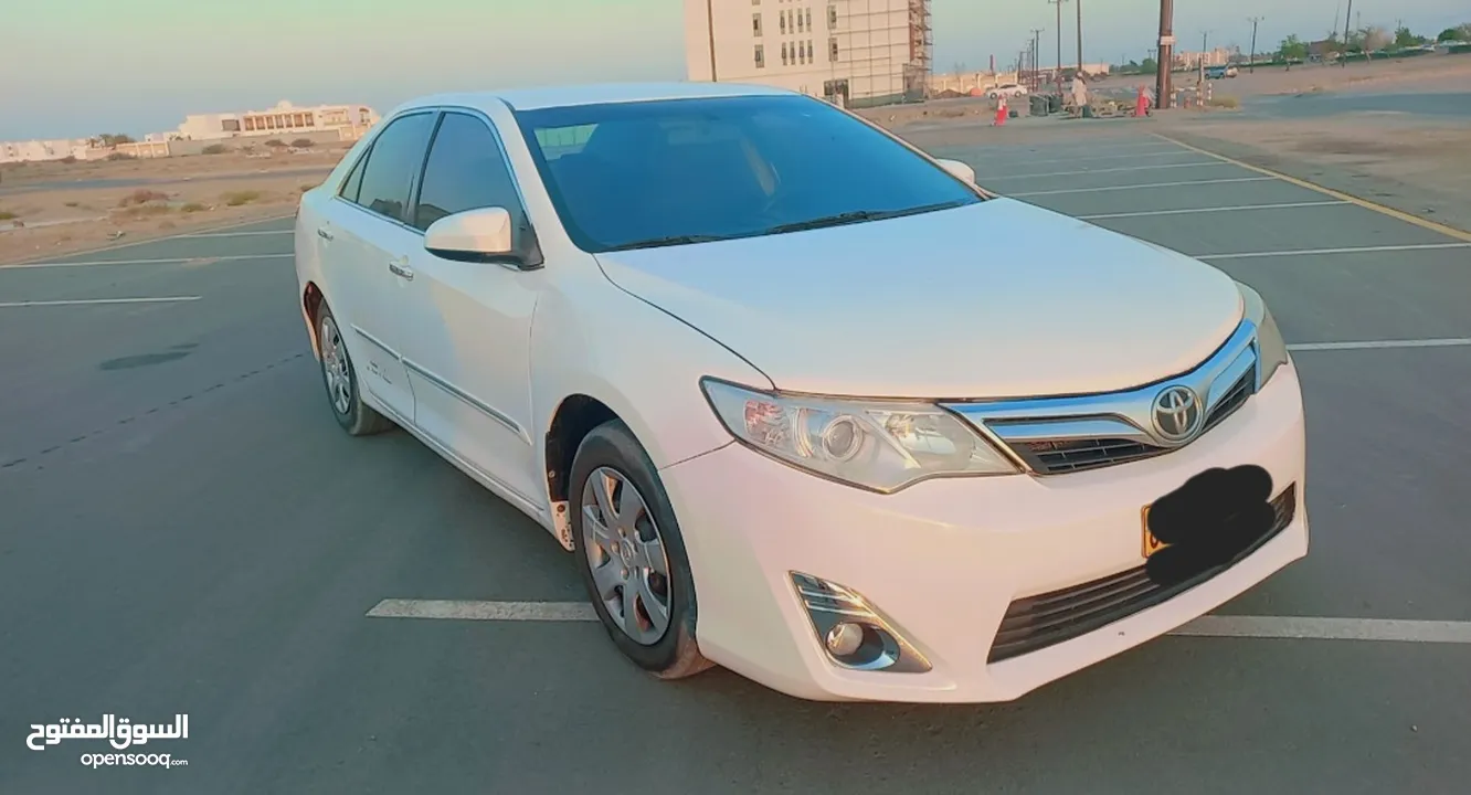 camry 2015 model  mulkiya one years