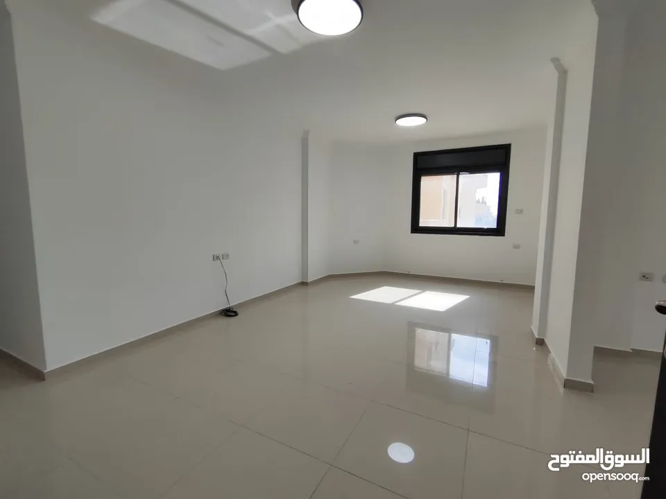 شقة غير مفروشة للإيجار – عين مصباح / قرب سوبر ماركت بغداد