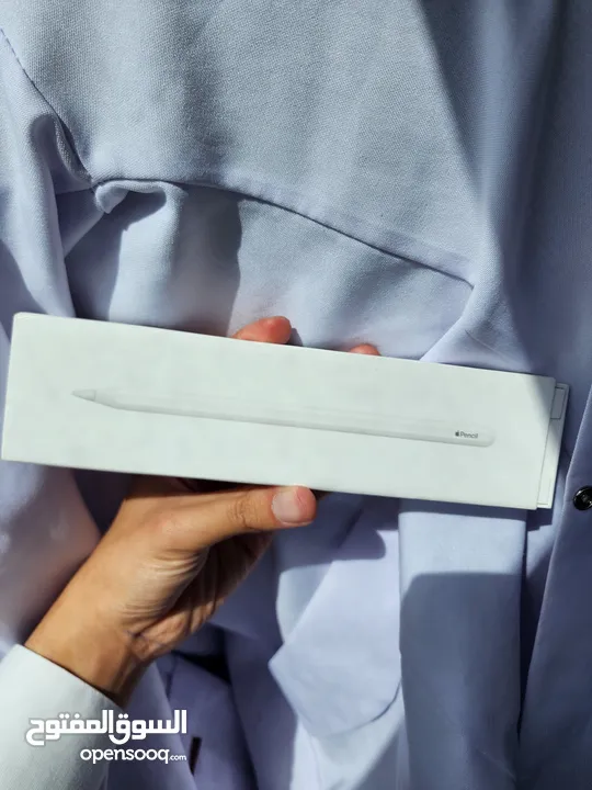 السلام عليكم عندي apple pencil الجيل الثاني مجرد فتح الغلاف غير مستخدم لعدم توافقه مع ايباد 9 للبيع