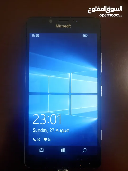 Nokia Lumia 950 windows phone in excellent condition