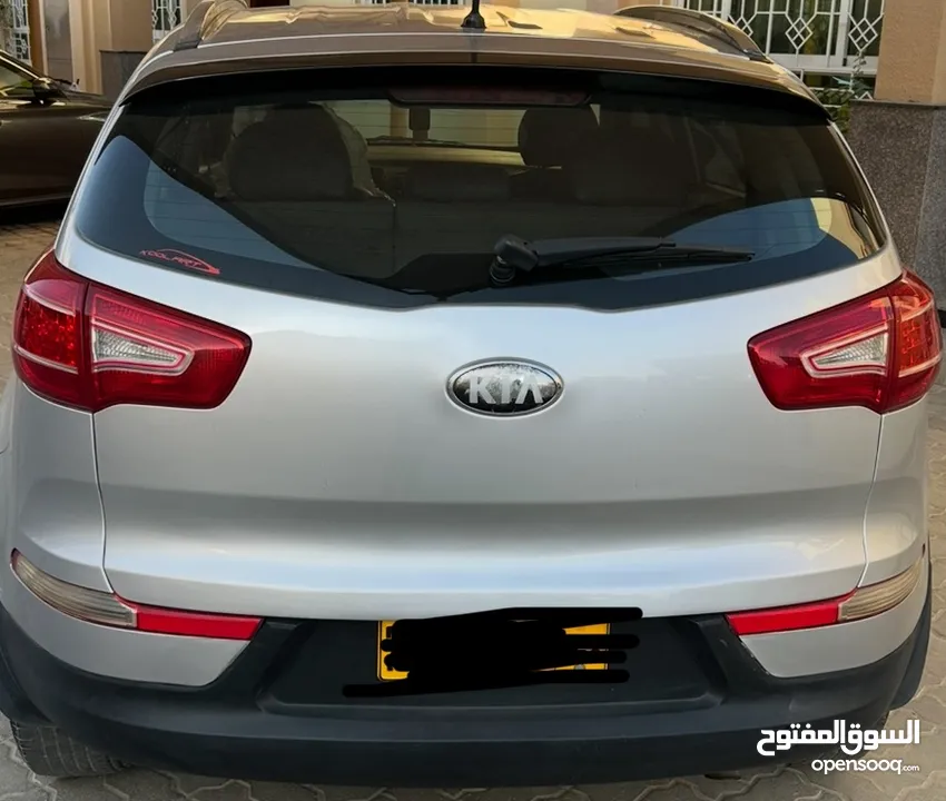 Clean family car kia sportage كيا سبورتاج سيارة عائليه نظيفه