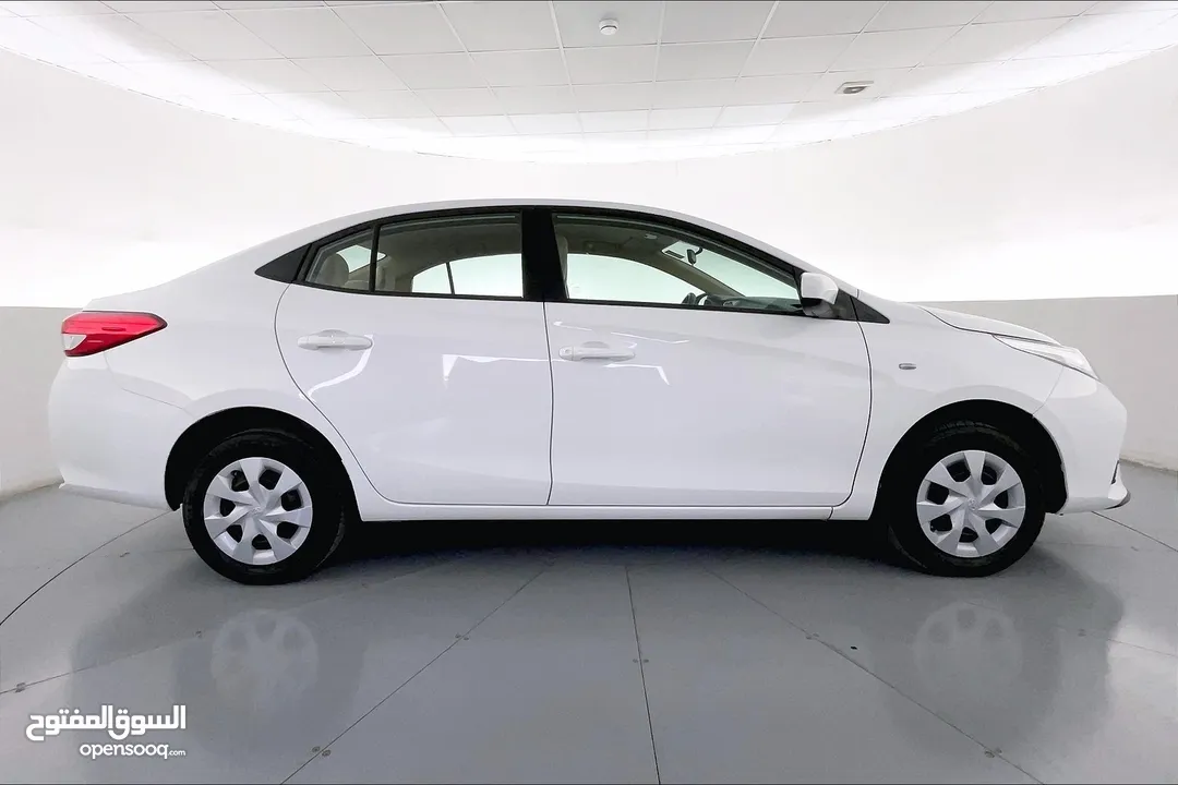 2022 Toyota Yaris SE / E  • Exclusive 1.99% Financing Rate • 1 Year free warranty • 314082