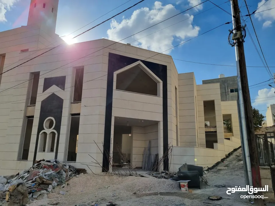 أرض سكنية مميزة للبيع في طبربور على شارعين – 250م2 قابلة للتفاوض