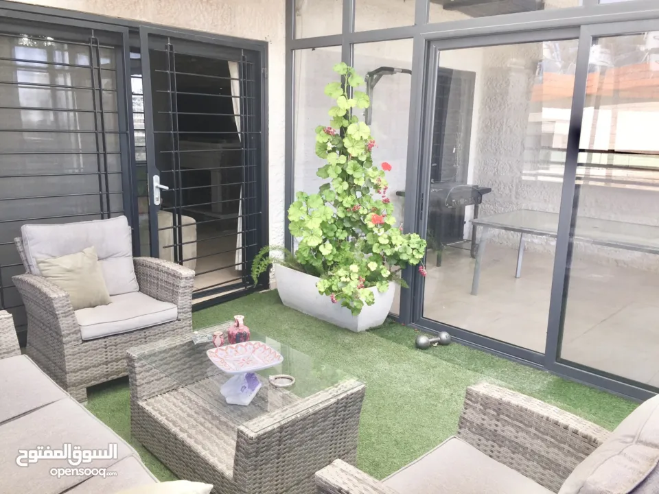 رووف 4 غرف نوم